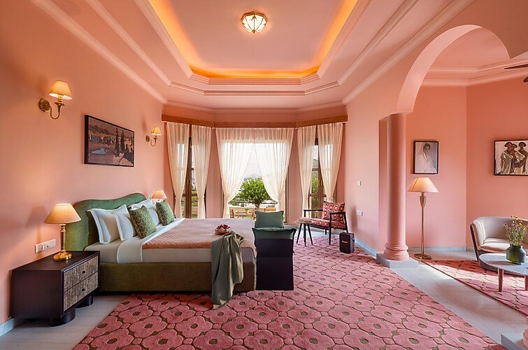 Villa Sol | A Hilltop Villa
