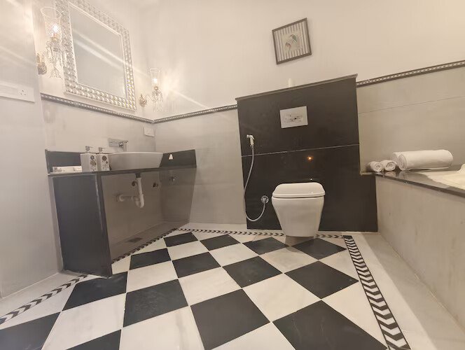 Heritage Luxury Room With Bathtub Oladar Haveli